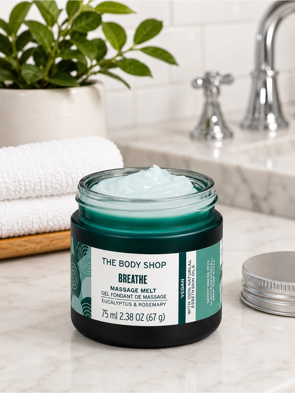 The Body Shop Breathe Massage Melt Eucalyptus Rosemary - Picture 5 of 5